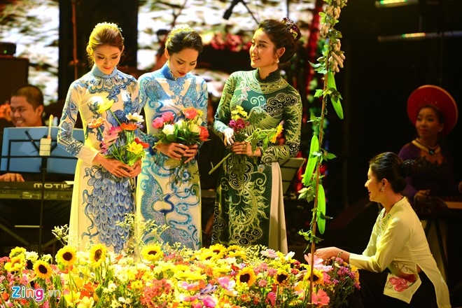 Duyen dang Viet Nam 28: Phan tac dung voi dan sao hang A hinh anh 2