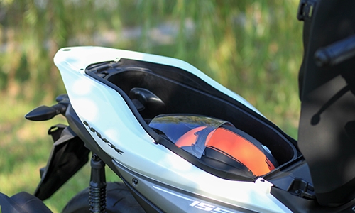 chi-tiet-yamaha-nvx-ban-cao-cap-5