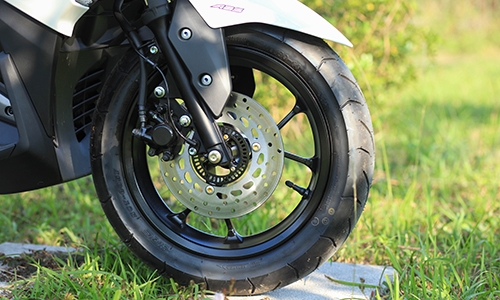 chi-tiet-yamaha-nvx-ban-cao-cap-6