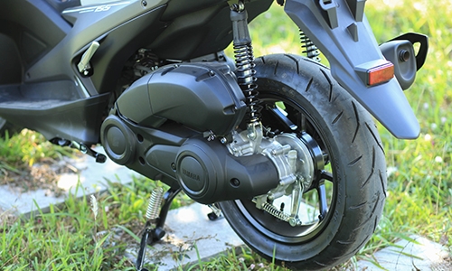 chi-tiet-yamaha-nvx-ban-cao-cap-8
