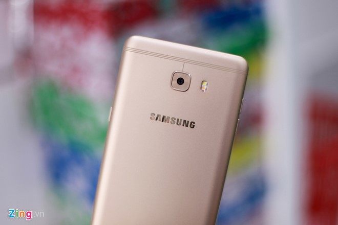 Anh Samsung Galaxy C9 Pro RAM 6 GB gia 11,3 trieu vua ve VN hinh anh 4