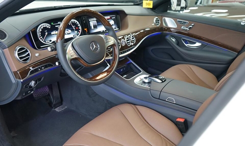 Mỗi xe S-Class xuất xưởng phải đi qua 4 cổng kiểm tra chất lượng theo tiêu chuẩn của hãng xe Đức.