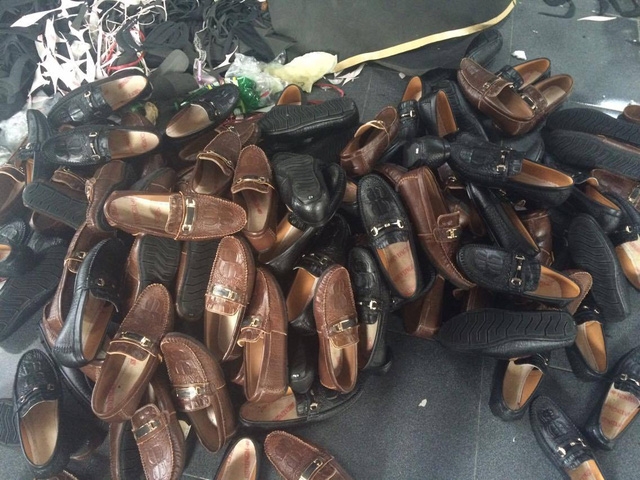  Giày chờ hoàn thiện 