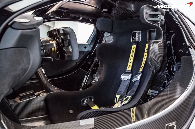 1 trong 35 chiếc McLaren P1 GTR trên toàn thế giới tìm chủ mới - Ảnh 11.