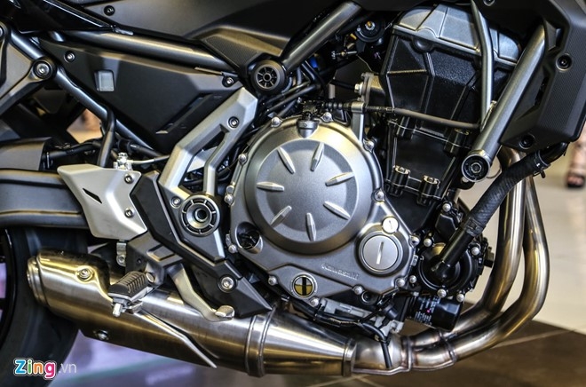 Chi tiet nakedbike gia mem Kawasaki Z650 vua ra mat tai VN hinh anh 3