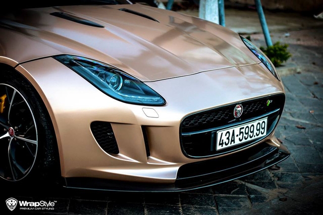 Jaguar F-Type R biển tứ quý 9 của đại gia Đà Nẵng thay áo chơi Tết Nguyên đán - Ảnh 4.