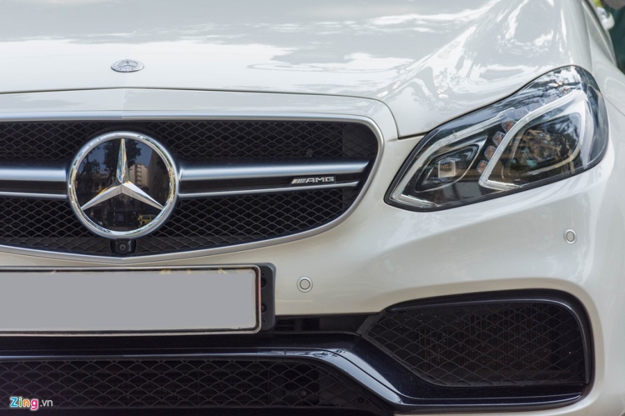 Mercedes E63 S AMG doc nhat tai Ha Noi hinh anh 3