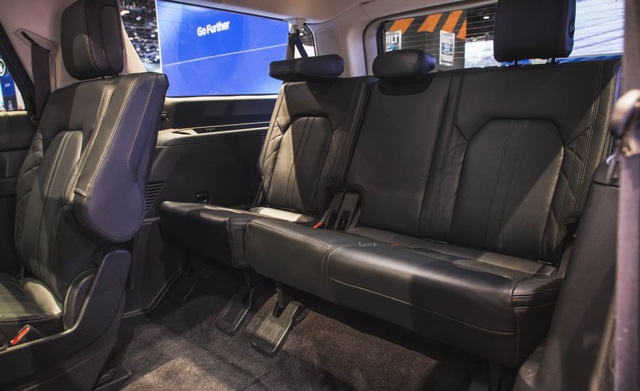 Ngắm SUV 8 chỗ Ford Expedition 2018 bằng xương, bằng thịt - Ảnh 13.