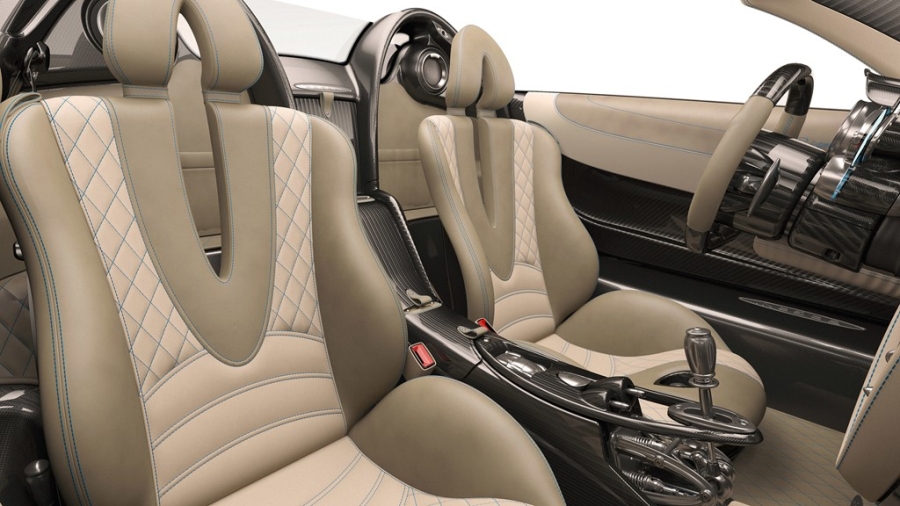 Pagani Huayra Roadster ra mat gia 2,4 trieu USD hinh anh 5