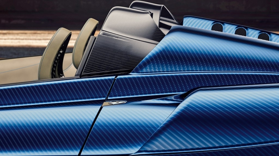 Pagani Huayra Roadster ra mat gia 2,4 trieu USD hinh anh 8