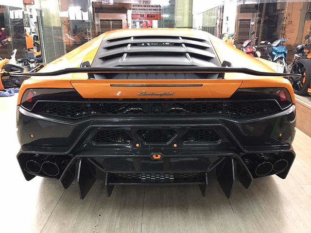 Siêu phẩm Lamborghini Huracan độ Novara đầu tiên tại Việt Nam sắp ra lò - Ảnh 4.