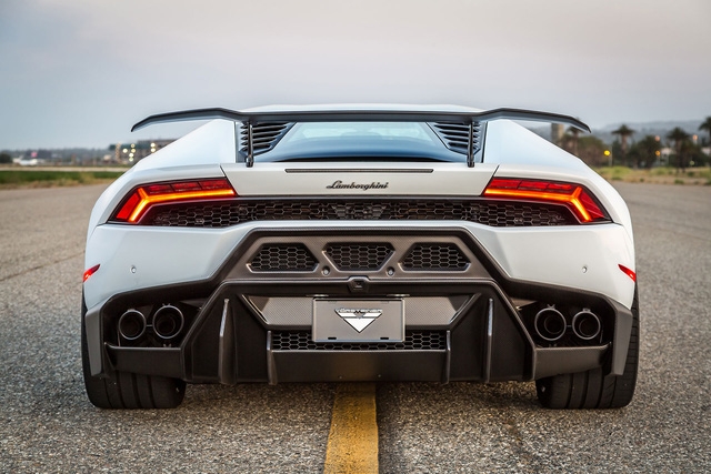Siêu phẩm Lamborghini Huracan độ Novara đầu tiên tại Việt Nam sắp ra lò - Ảnh 7.