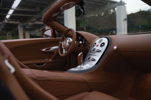 “Vua xe mui trần Bugatti Veyron Grand Sport chuẩn bị lên sàn - Ảnh 16.