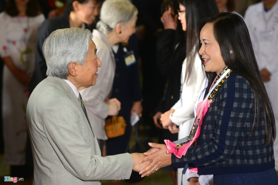 Nha vua va Hoang hau Nhat tham Van Mieu - Quoc Tu Giam hinh anh 6