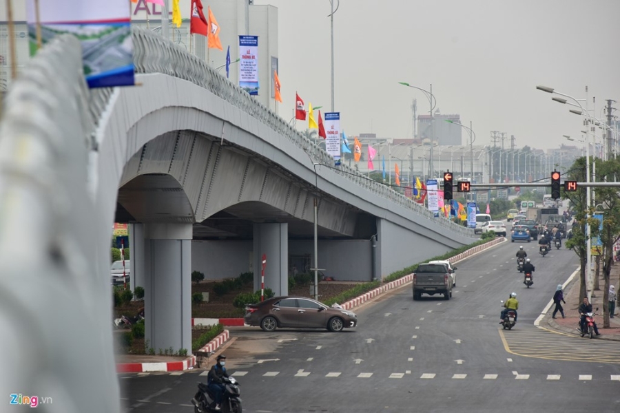 Thong xe cau vuot 160 ty o nut giao Co Linh hinh anh 5