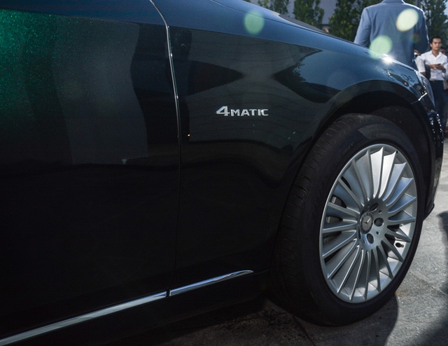 Cặp đôi Mercedes-Maybach S400 4Matic và S500 ra mắt khách hàng Việt, giá từ 6,9 tỷ Đồng - Ảnh 13.