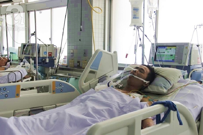 Nam bác sĩ bất ngờ suy tim nặng, để lại vợ sắp cưới và mẹ già tuyệt vọng trong nước mắt - Ảnh 1. Nam bác sĩ bất ngờ suy tim nặng, để lại vợ sắp cưới và mẹ già tuyệt vọng trong nước mắt - Ảnh 1.