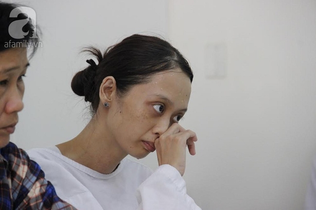 Nam bác sĩ bất ngờ suy tim nặng, để lại vợ sắp cưới và mẹ già tuyệt vọng trong nước mắt - Ảnh 5. Nam bác sĩ bất ngờ suy tim nặng, để lại vợ sắp cưới và mẹ già tuyệt vọng trong nước mắt - Ảnh 5.