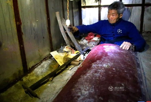 cu-lang-y-hang-ngay-ngu-trong-quan-tai-cho-luc-qua-doi-1