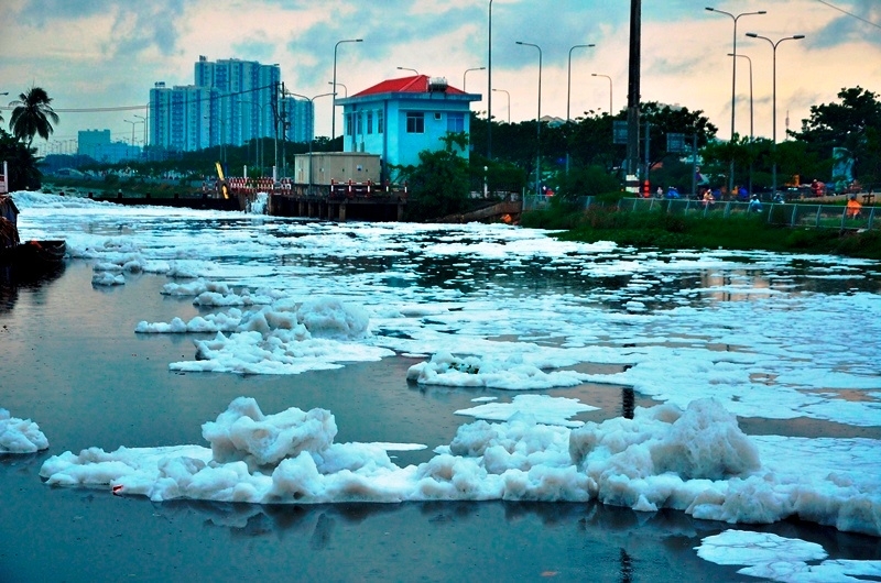 bot trang nhu tuyet, hoi thoi lai noi bong benh day kenh o sai gon hinh anh 2