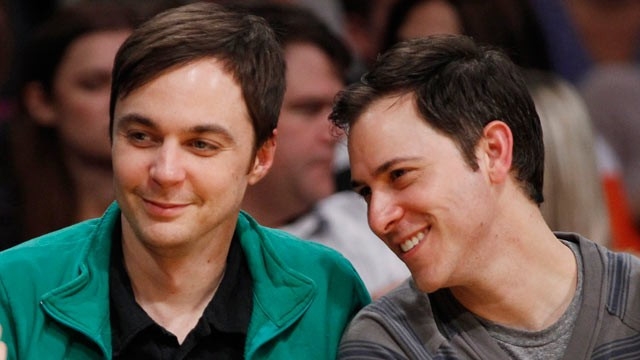 Sao nam truyen hinh dat gia nhat the gioi bi mat ket hon dong gioi hinh anh 2