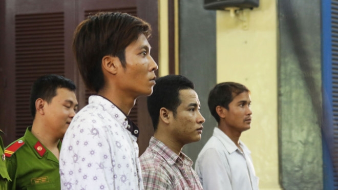 Truy sat nam thanh nien duoi ho nuoc, 3 chu chau lanh an tu hinh anh 2