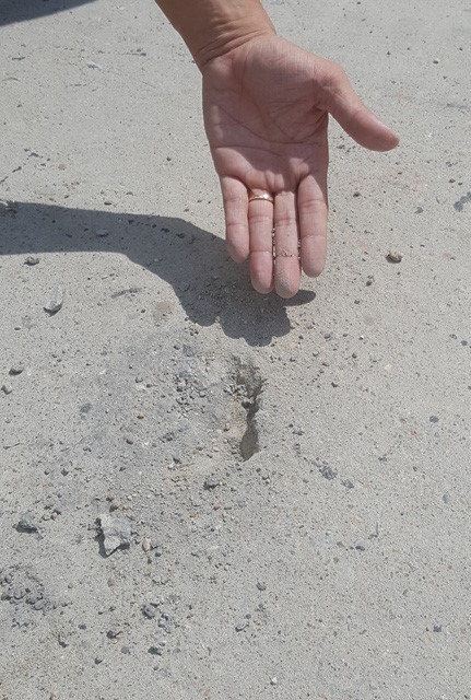 Làm mới hay vá lại con đường “tráng xi măng trên cát” ở Bắc Ninh? ảnh 1