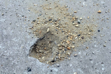 Làm mới hay vá lại con đường “tráng xi măng trên cát” ở Bắc Ninh? ảnh 3