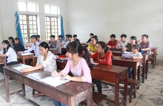 Nữ sinh cao 1,16m, mặt như học sinh tiểu học đi thi THPT Quốc gia - Ảnh 1. Nữ sinh cao 1,16m, mặt như học sinh tiểu học đi thi THPT Quốc gia - Ảnh 1.