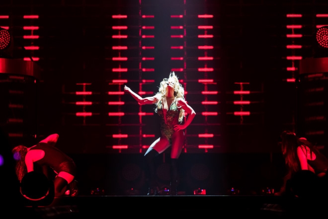 Tai sao Britney Spears hat nhep van hut hon 20.000 khan gia o Bangkok? hinh anh 2