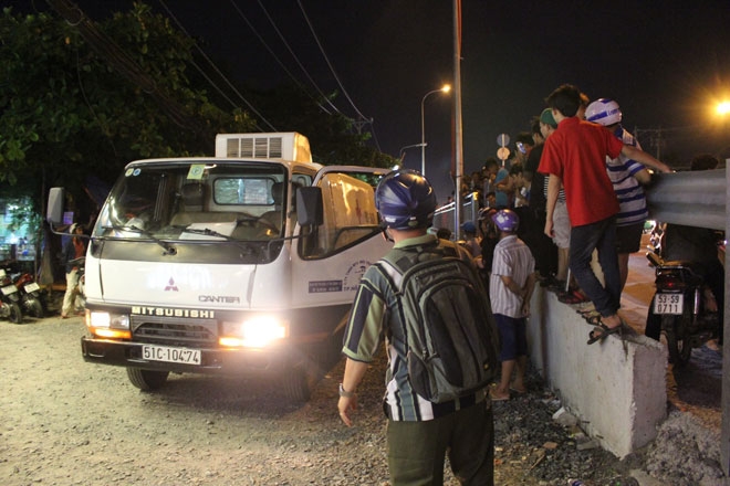 Thanh niên tử vong sau nửa ngày ngâm mình dưới dòng kênh đen - 2