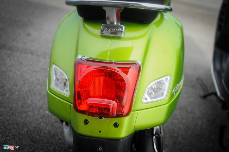 Vespa GTS 125 2017 sap ban tai Viet Nam hinh anh 8