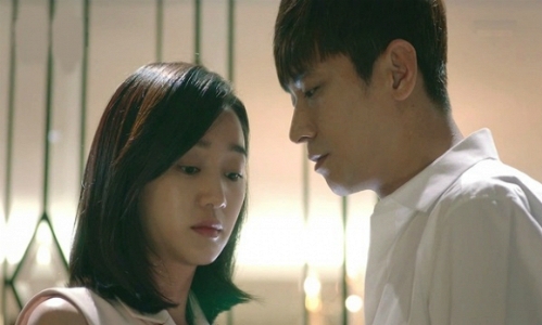 anh-co-vo-con-nhung-van-cong-khai-dan-toi-ve-ra-mat-bo-me