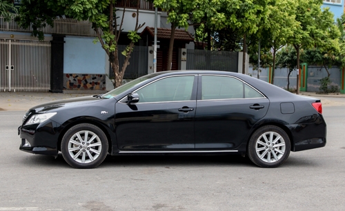 toyota-camry-2013-nhung-gia-tri-con-lai-tai-viet-nam-3