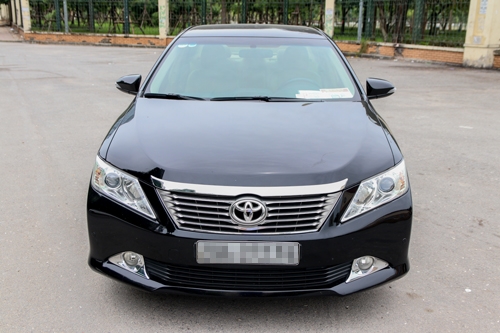 toyota-camry-2013-gia-tri-xe-nhat-tai-viet-nam