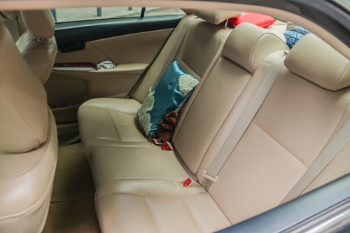 toyota-camry-2013-gia-tri-xe-nhat-tai-viet-nam-4