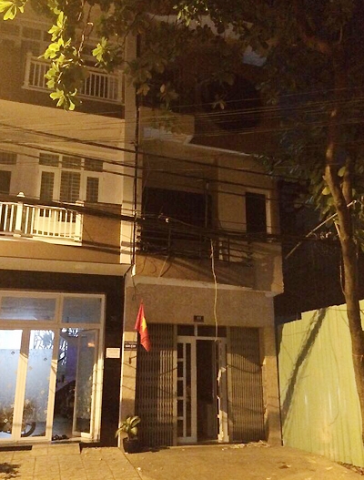 nha-ba-tang-o-sai-gon-sap-de-nat-can-ben-canh-2