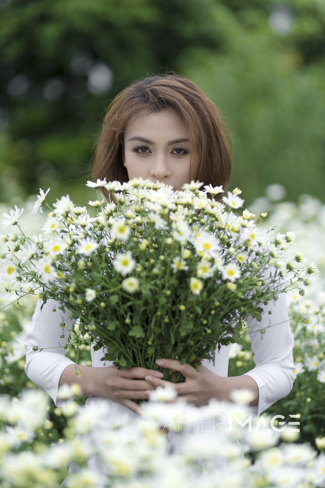 2 năm trước, diễn viên này cắt đầu trọc, xăm mình nhưng giờ lại nữ tính đến bất ngờ! 2 năm trước, diễn viên này cắt đầu trọc, xăm mình nhưng giờ lại nữ tính đến bất ngờ!