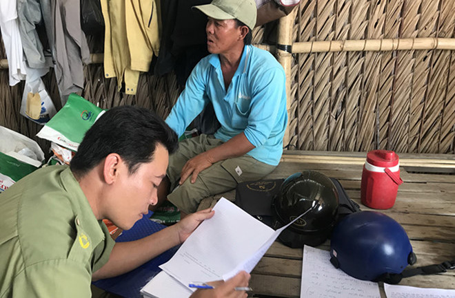 Khởi tố vụ đầu độc tôm thiệt hại trên 3 tỷ ở Sóc Trăng Khởi tố vụ đầu độc tôm thiệt hại trên 3 tỷ ở Sóc Trăng
