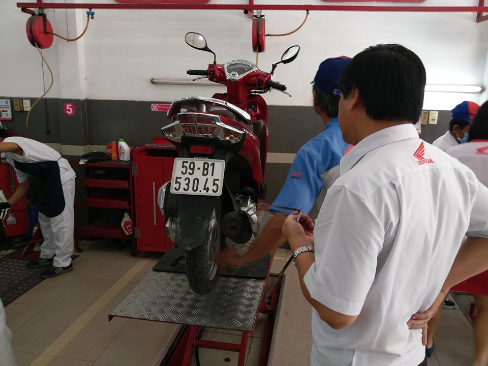 Honda Việt Nam đối mặt vụ kiện vì không bảo hành xe Honda Việt Nam đối mặt vụ kiện vì không bảo hành xe