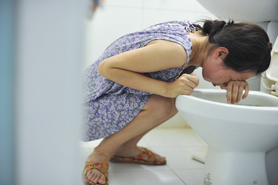 Sắp ly hôn thì phát hiện có thai, vợ bị chồng đuổi đi kèm lời hứa hẹn: Sinh con ra để cho anh nuôi Sắp ly hôn thì phát hiện có thai, vợ bị chồng đuổi đi kèm lời hứa hẹn: Sinh con ra để cho anh nuôi