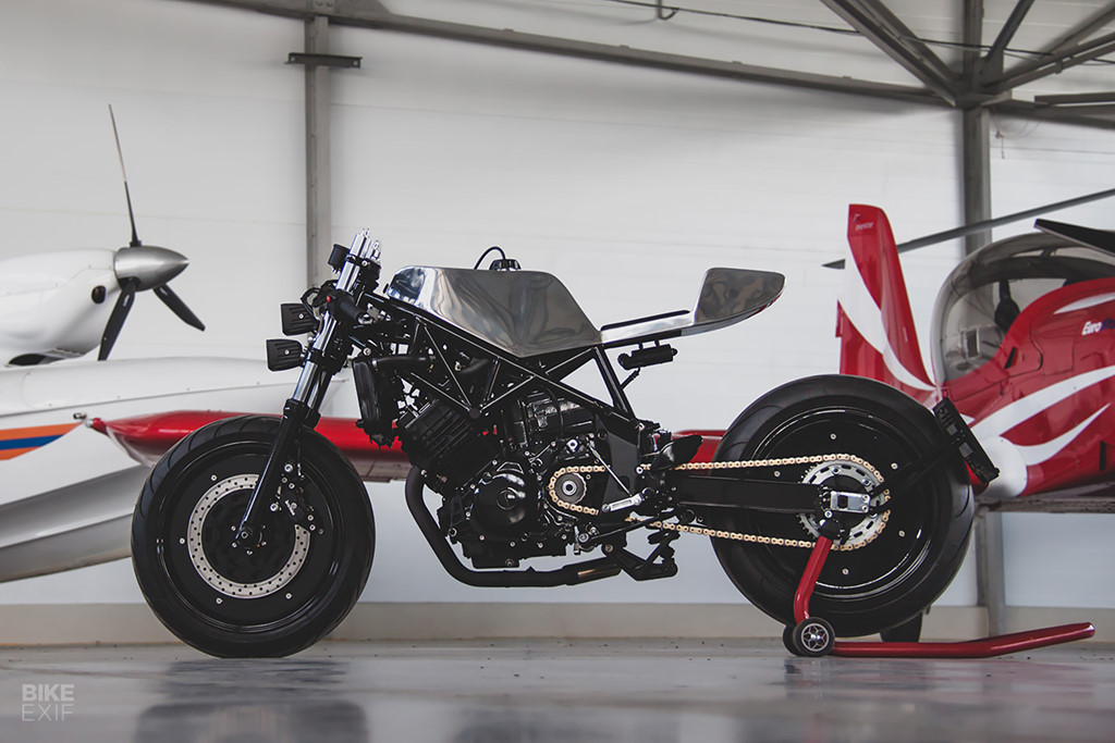 Cận cảnh mẫu độ cafe - streetfighter Yamaha TRX850 từ Nga Cận cảnh mẫu độ cafe - streetfighter Yamaha TRX850 từ Nga