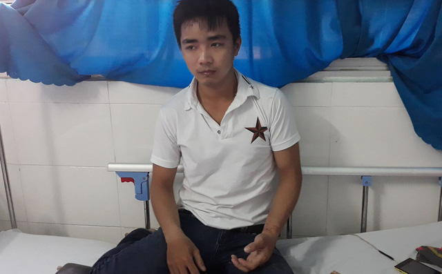Công nhân tố bị công an xã đánh đập, còng tay vì... 11 đôi giầy