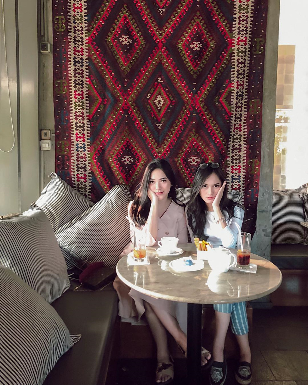 Hot girl cung bọ cạp có bạn trai thiếu gia, nổi tiếng ở Indonesia Hot girl cung bọ cạp có bạn trai thiếu gia, nổi tiếng ở Indonesia