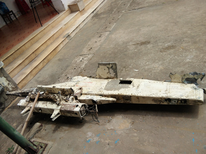 Ngư dân phát hiện nhiều vật thể nghi của máy bay khi đánh bắt cá Ngư dân phát hiện nhiều vật thể nghi của máy bay khi đánh bắt cá