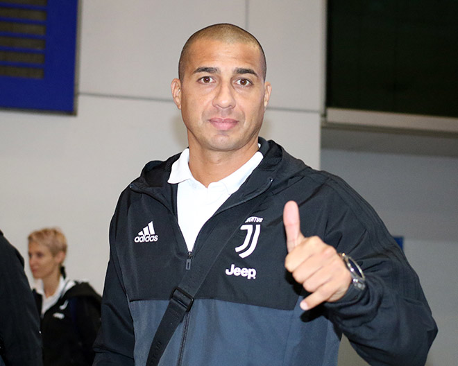 Huyền thoại Juventus đến Việt Nam: Được CĐV tặng nón lá Huyền thoại Juventus đến Việt Nam: Được CĐV tặng nón lá