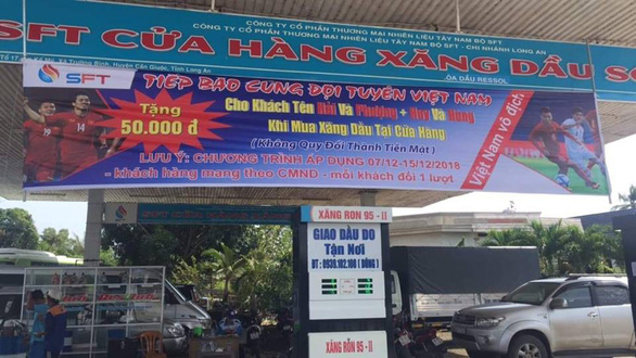 Cây xăng miễn phí cho khách có tên trùng với bốn cầu thủ Việt Nam Cây xăng miễn phí cho khách có tên trùng với bốn cầu thủ Việt Nam