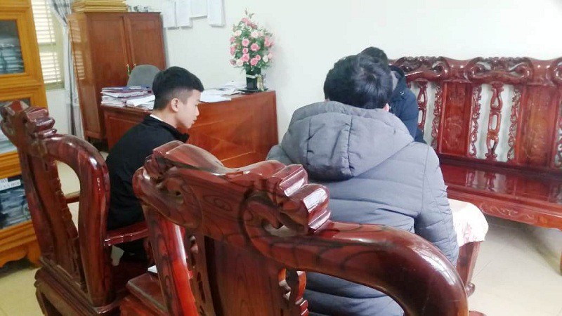 Hiệu trưởng trần tình khi bị phụ huynh tố cáo bóp cổ học sinh gây xước da Hiệu trưởng trần tình khi bị phụ huynh tố cáo bóp cổ học sinh gây xước da