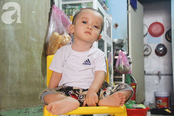 Cái Tết đầu tiên được nhìn thấy ánh sáng mặt trời sau hơn 1 năm mù lòa của bé Gia Anh Cái Tết đầu tiên được nhìn thấy ánh sáng mặt trời sau hơn 1 năm mù lòa của bé Gia Anh