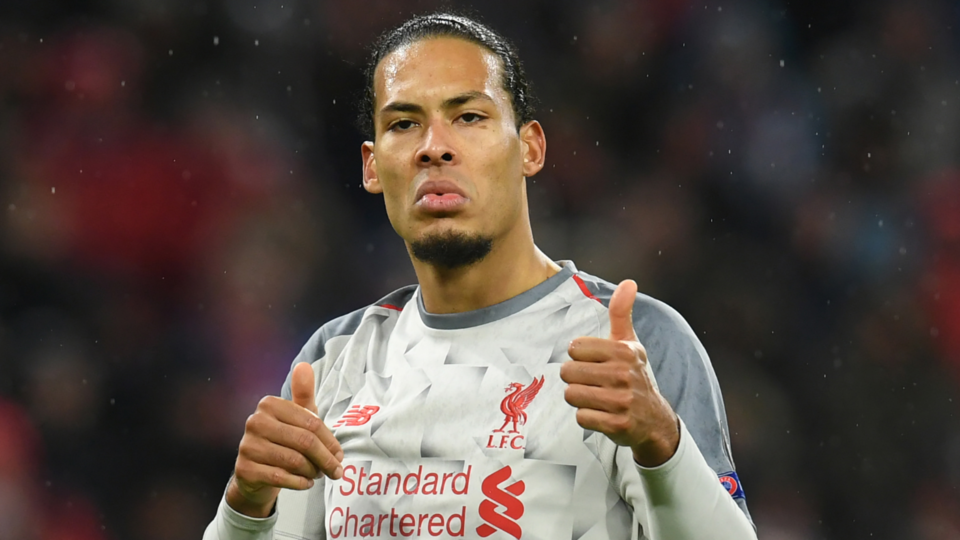 Van Dijk chuẩn bị... ra đường khi MU bổ nhiệm Solskjaer Van Dijk chuẩn bị... ra đường khi MU bổ nhiệm Solskjaer
